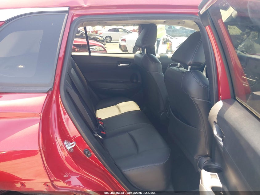 2024 TOYOTA COROLLA CROSS auction photo 8