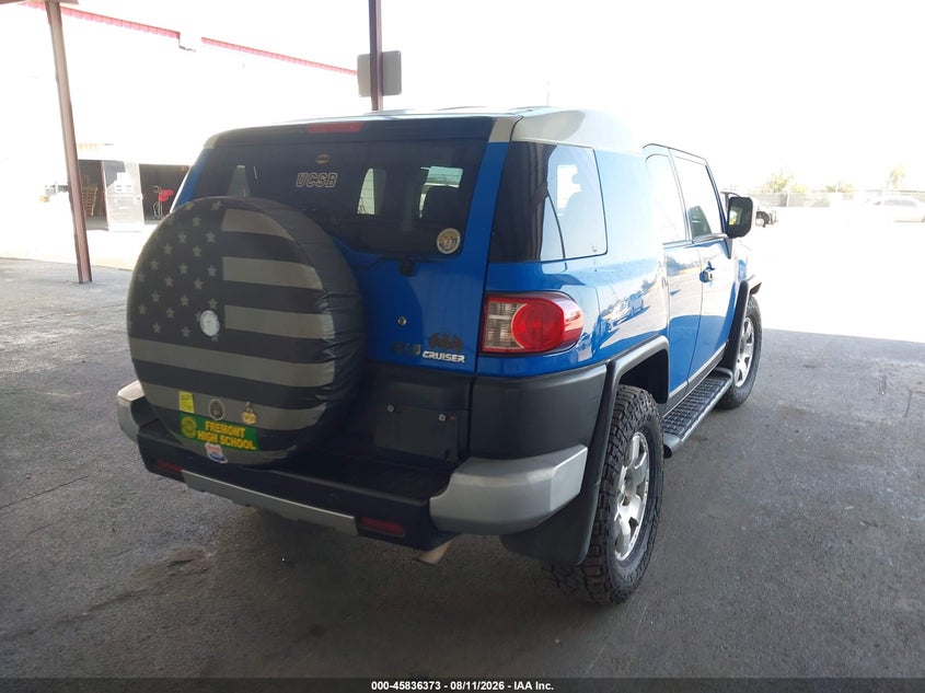 2007 TOYOTA FJ CRUISER auction photo 4