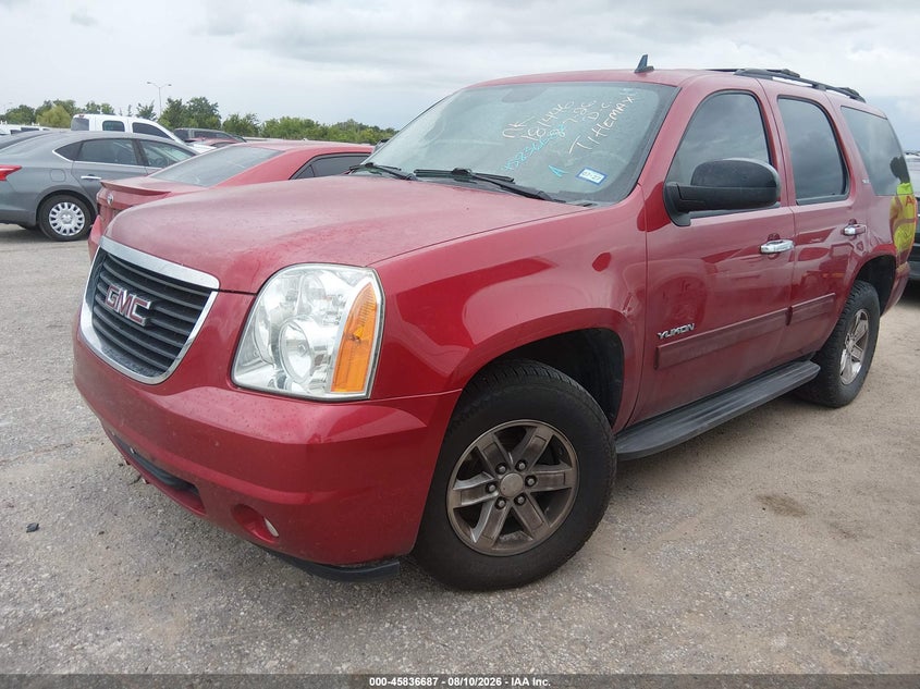 2013 GMC YUKON auction photo 2