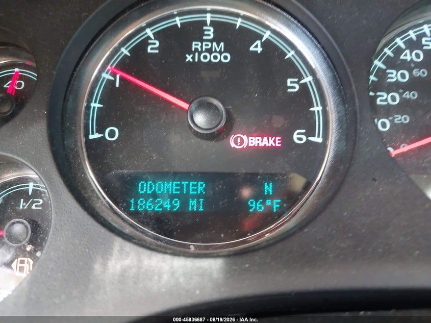 2013 GMC YUKON auction photo 7