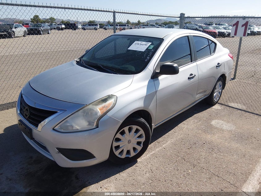 2015 NISSAN VERSA auction photo 2