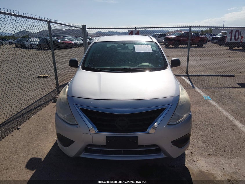 2015 NISSAN VERSA auction photo 6