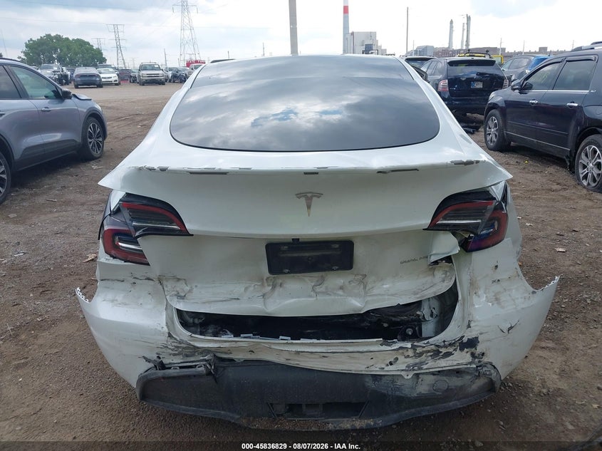 Фото 14 - TESLA MODEL Y