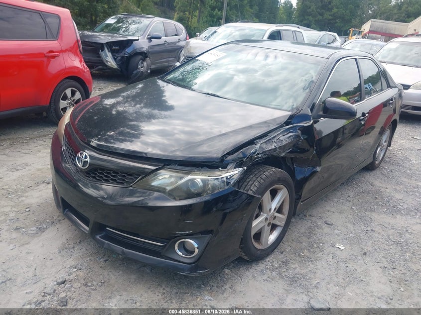 2013 TOYOTA CAMRY auction photo 2