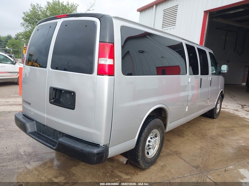 2020 CHEVROLET EXPRESS PASSENGER auction photo 4