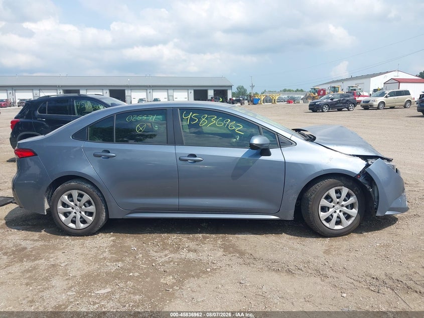 TOYOTA COROLLA - zdjęcie 13