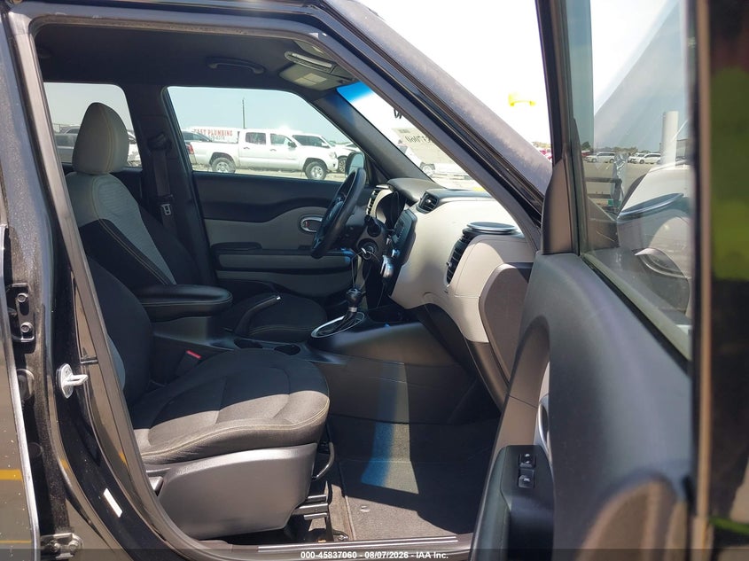 2015 KIA SOUL auction photo 5