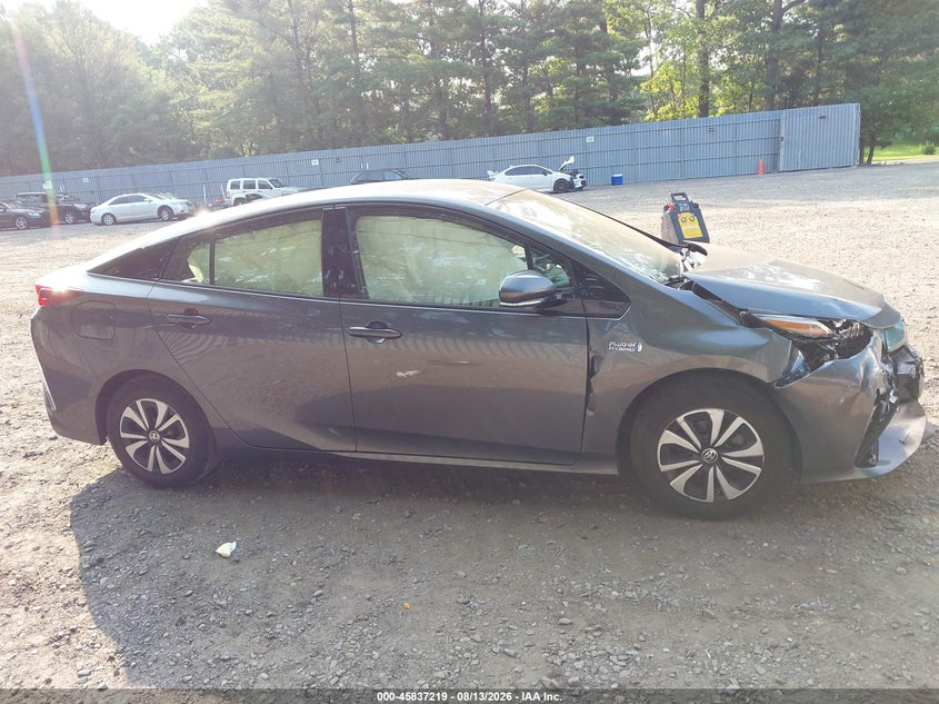 TOYOTA PRIUS PRIME - zdjęcie 13