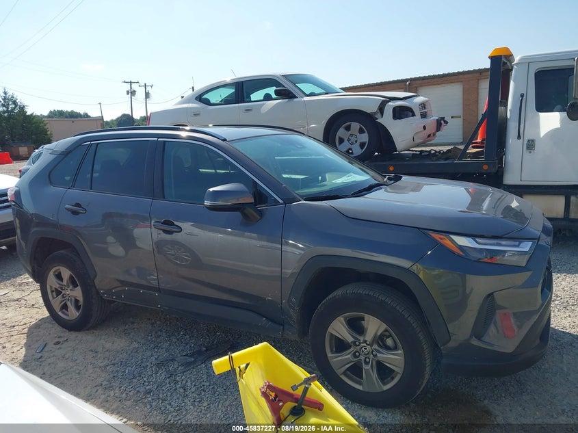 TOYOTA RAV4 - zdjęcie 13