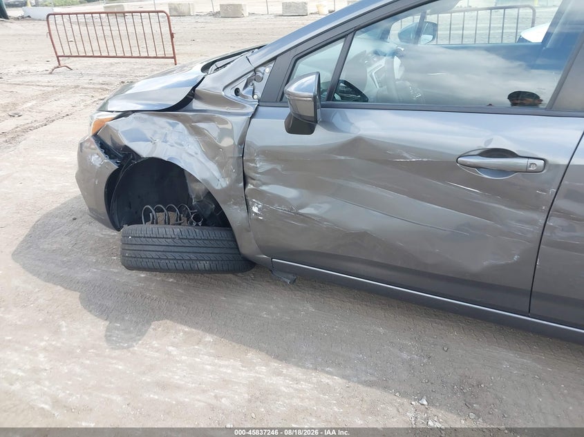2020 NISSAN VERSA auction photo 6