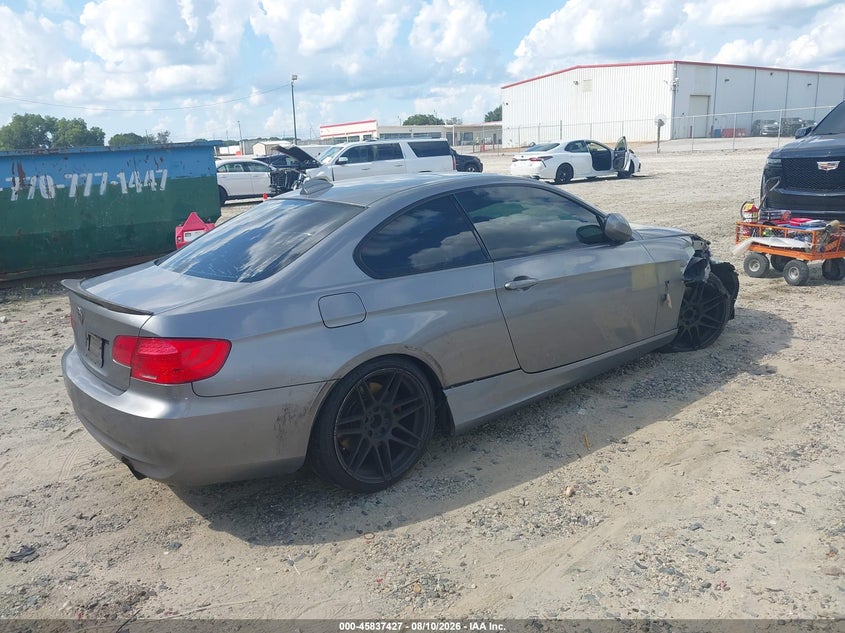 2011 BMW 335I — zdjęcie 4