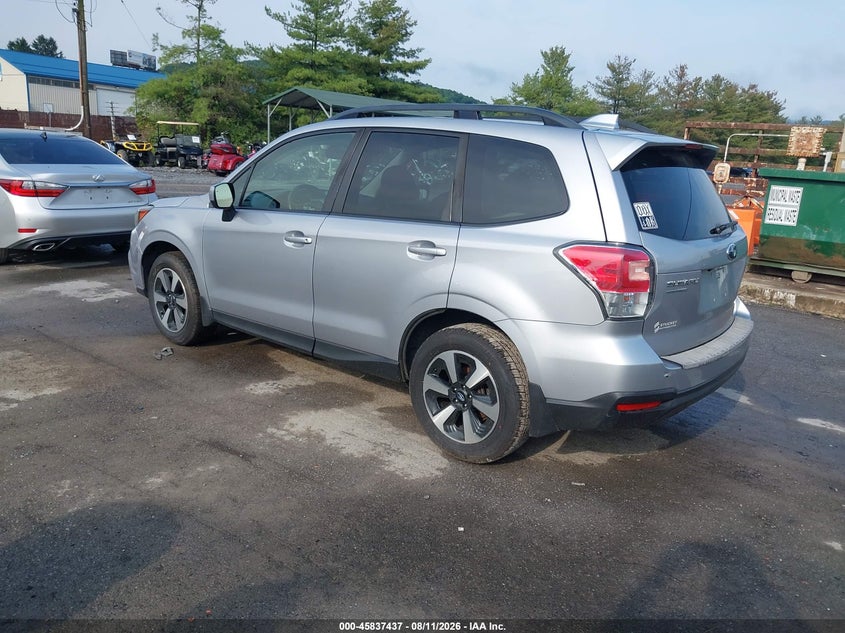 2017 SUBARU FORESTER auction photo 3