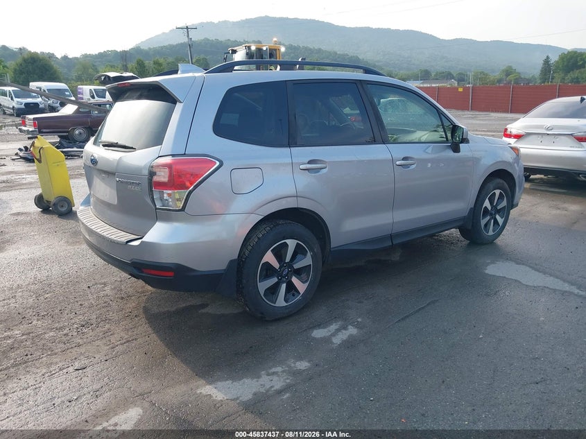 2017 SUBARU FORESTER auction photo 4