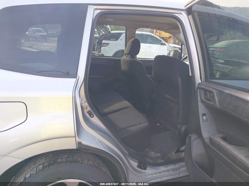 2017 SUBARU FORESTER auction photo 8