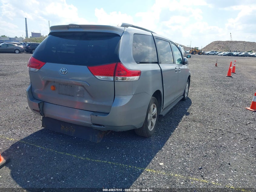Vin: 5tdkk3dc8ds399400, lot: 46336418, toyota sienna le v6 8 passenger 20134