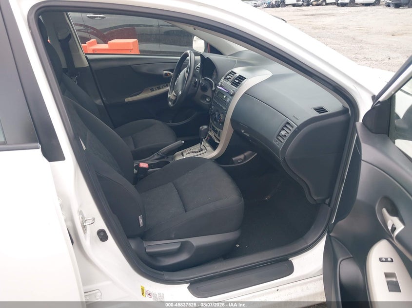 2010 TOYOTA COROLLA auction photo 5