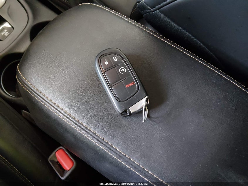 2017 JEEP CHEROKEE LIMITED · Photo 11