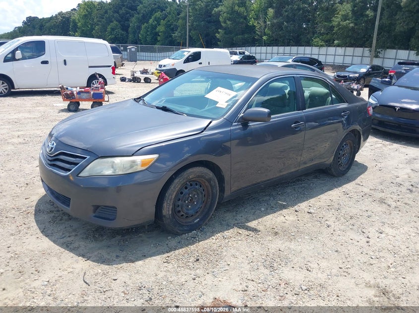 2011 TOYOTA CAMRY auction photo 2
