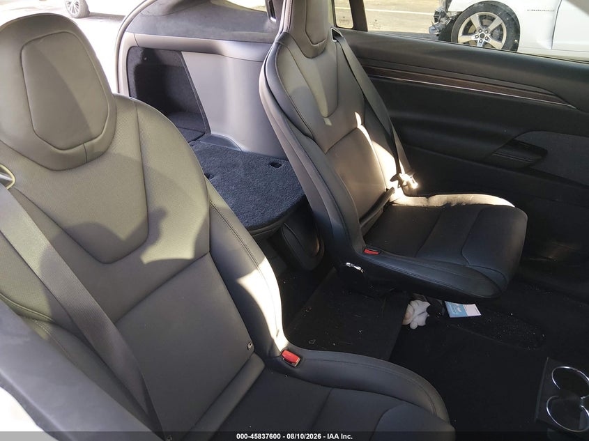 TESLA MODEL X 2025 VIN 7SAXCBE51SF462550