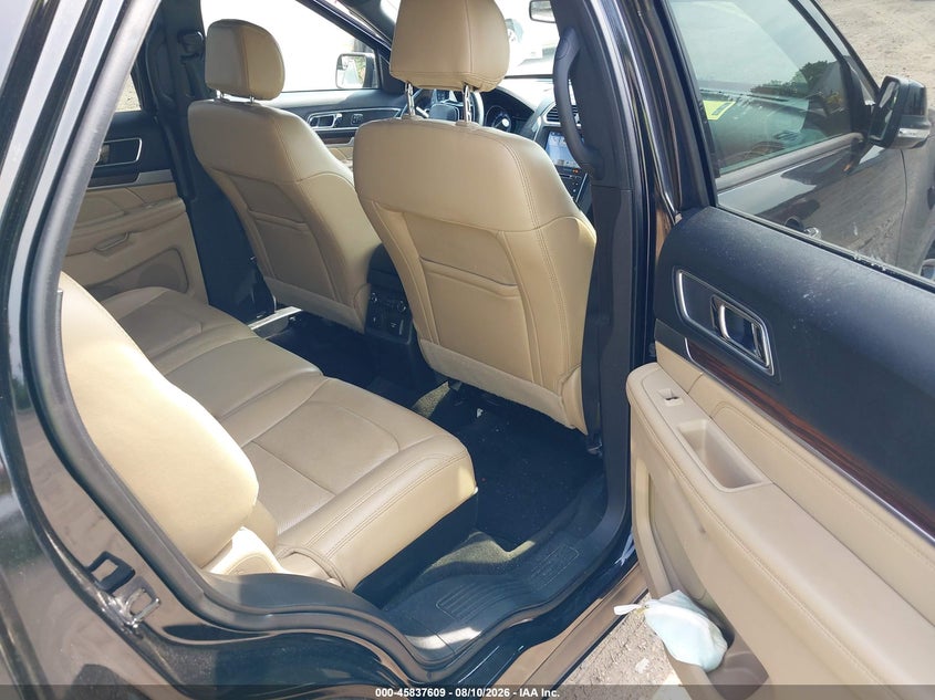 2017 FORD EXPLORER auction photo 8