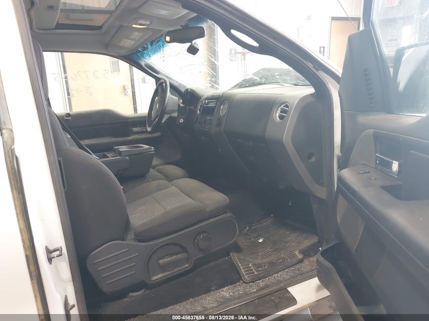 2004 FORD F-150 auction photo 5