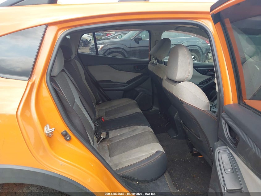 2018 SUBARU CROSSTREK auction photo 8