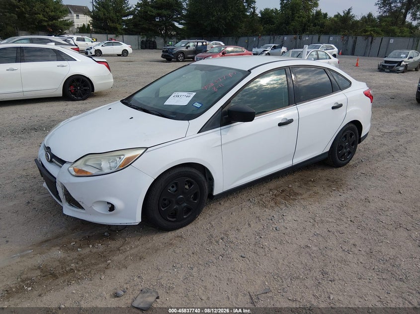 Vin: 1fahp3e24cl306928, lot: 46336648, ford focus s 20122