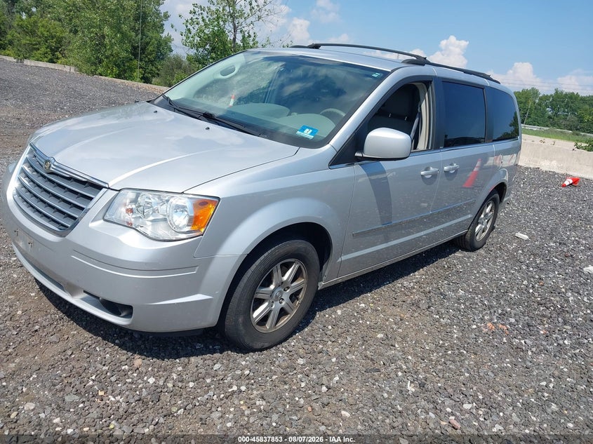 Vin: 2a4rr5d13ar138064, lot: 46336761, chrysler town & country touring 20102