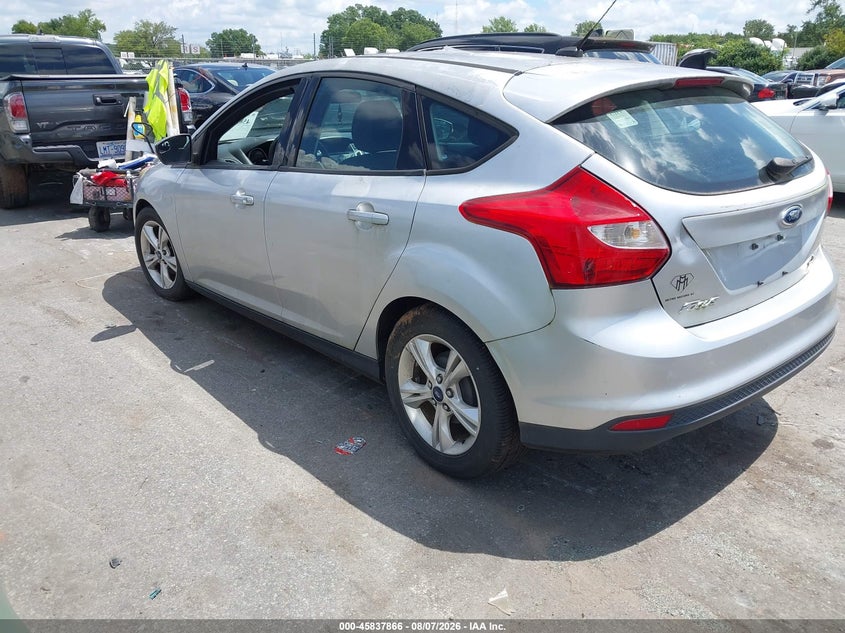 Vin: 1fadp3k2xel225423, lot: 46336774, ford focus se 20143