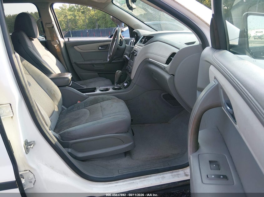 2015 CHEVROLET TRAVERSE auction photo 5
