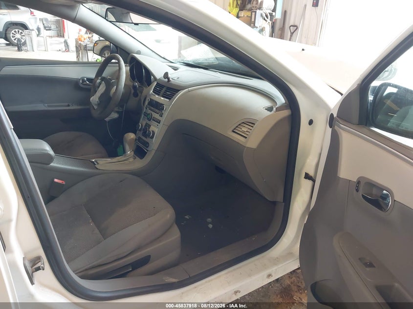 2011 CHEVROLET MALIBU auction photo 5