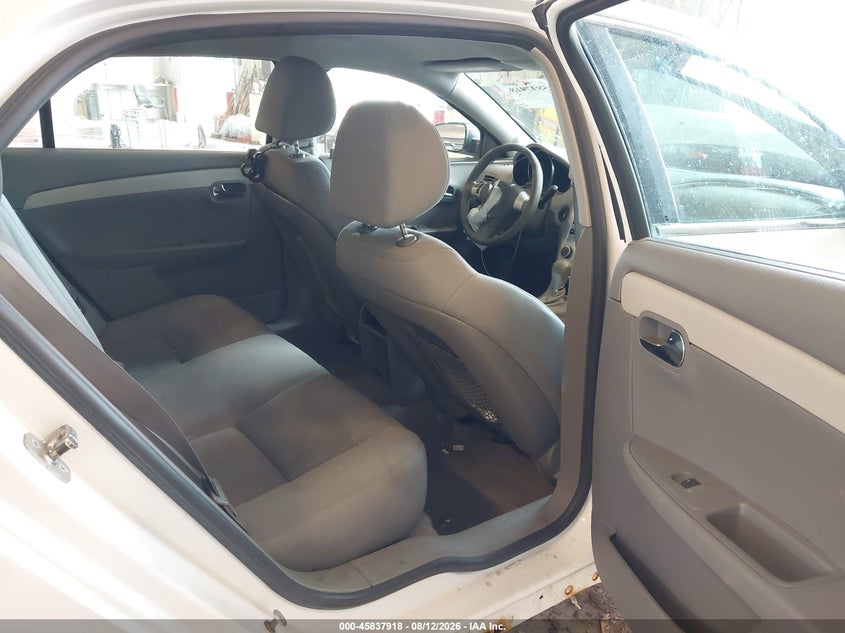 2011 CHEVROLET MALIBU auction photo 8
