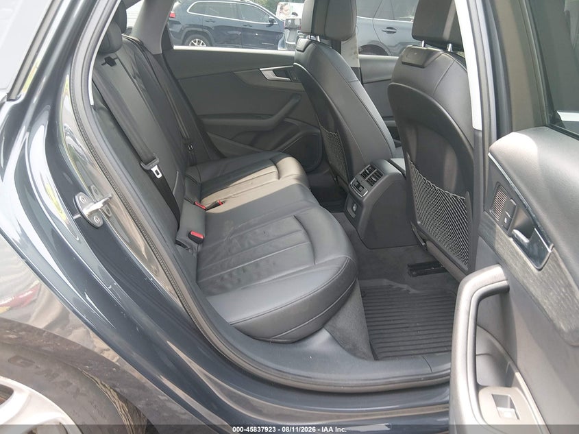 AUDI A4 2018 VIN WAUENAF44JN014279