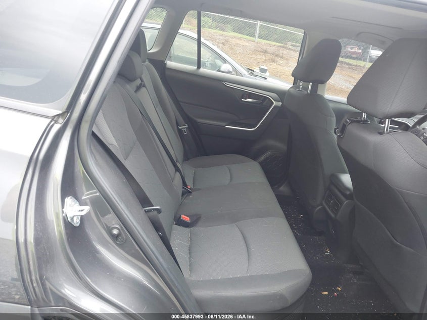 TOYOTA RAV4 HYBRID - zdjęcie 8