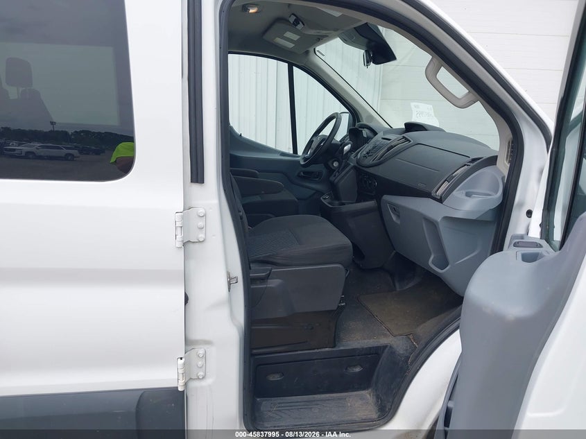 2018 FORD TRANSIT-150 auction photo 5