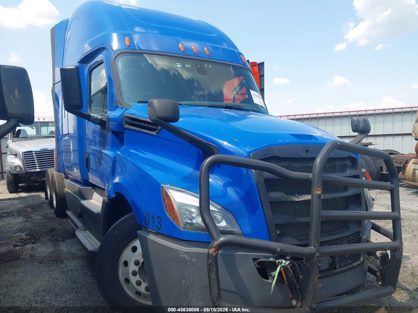 2020 FREIGHTLINER NEW CASCADIA 126 auction photo 1