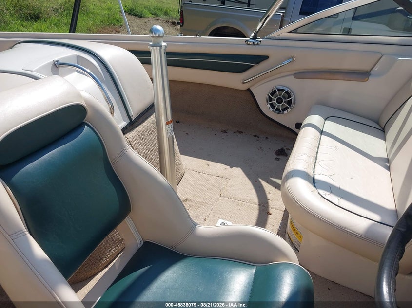 1999 MASTERCRAFT 190 auction photo 5