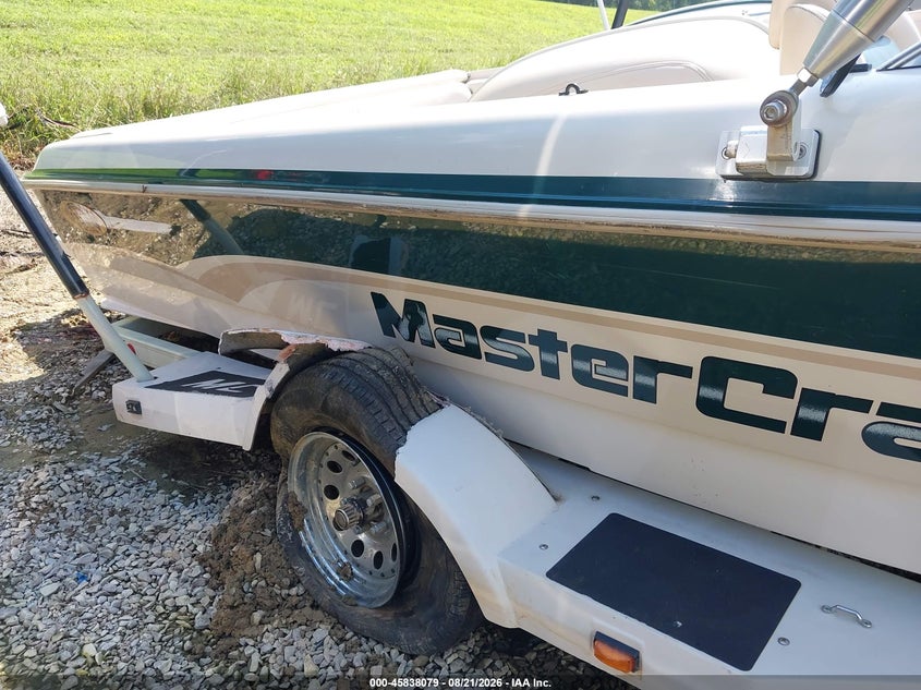 1999 MASTERCRAFT 190 auction photo 6