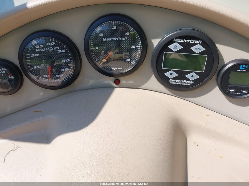 1999 MASTERCRAFT 190 auction photo 7
