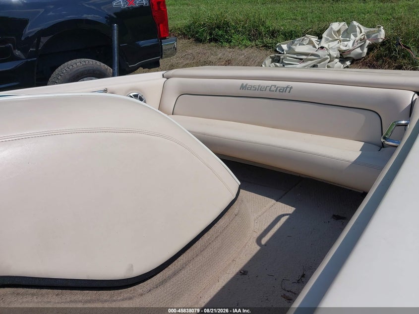 1999 MASTERCRAFT 190 auction photo 8