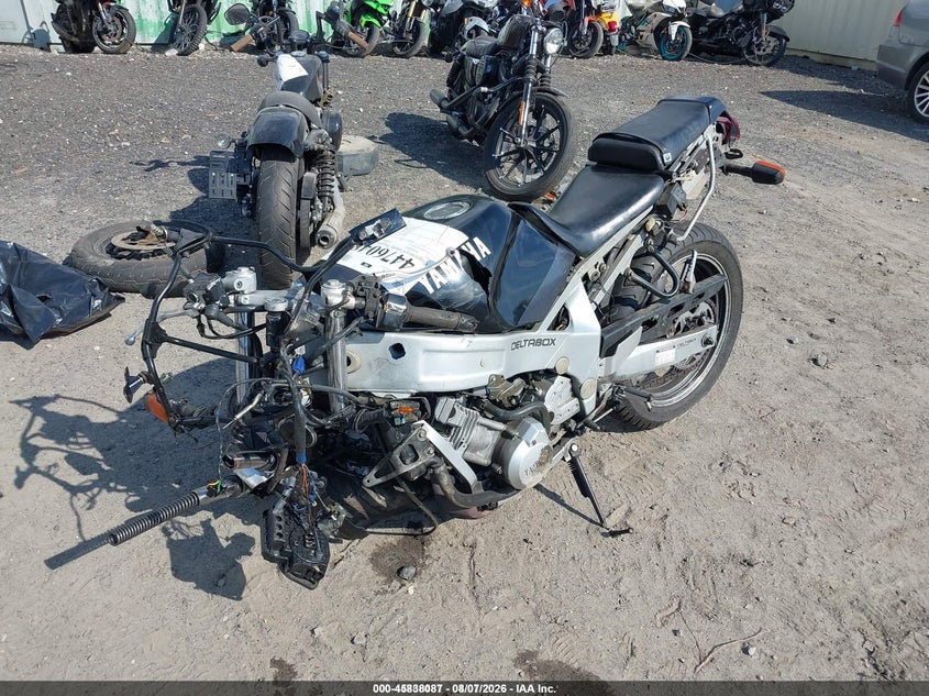 YAMAHA FZR600 1991