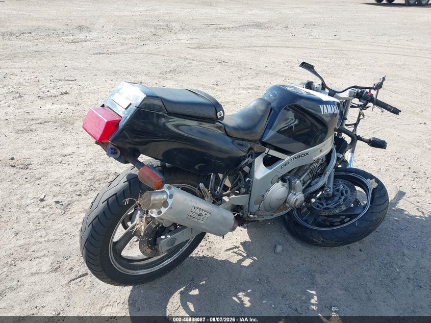 1991 YAMAHA FZR600 auction photo 4