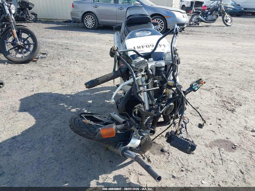 1991 YAMAHA FZR600 auction photo 5