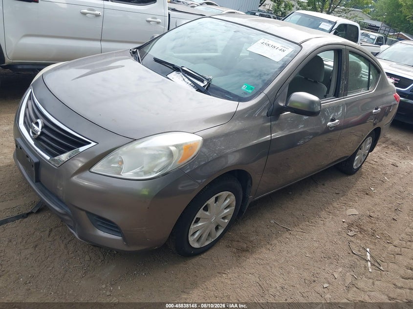 2014 NISSAN VERSA auction photo 2