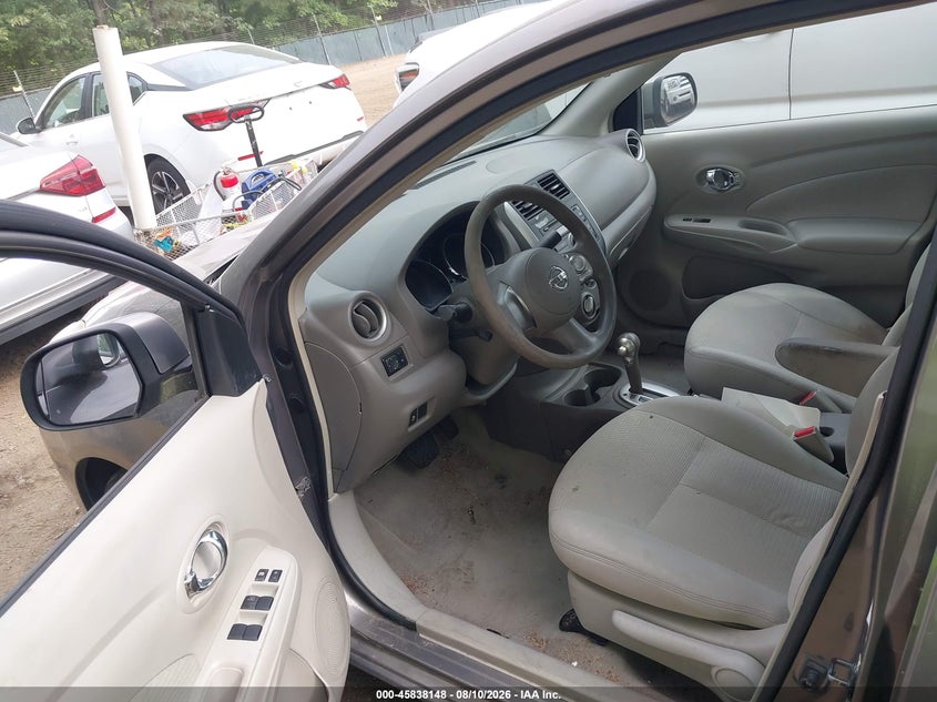 2014 NISSAN VERSA auction photo 5
