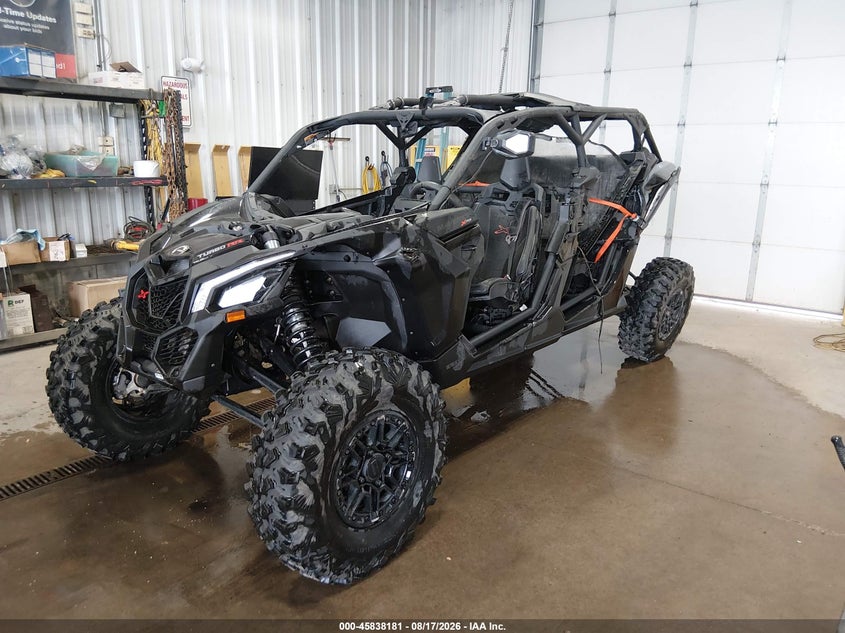 2025 CAN-AM MAVERICK X3 MAX auction photo 2