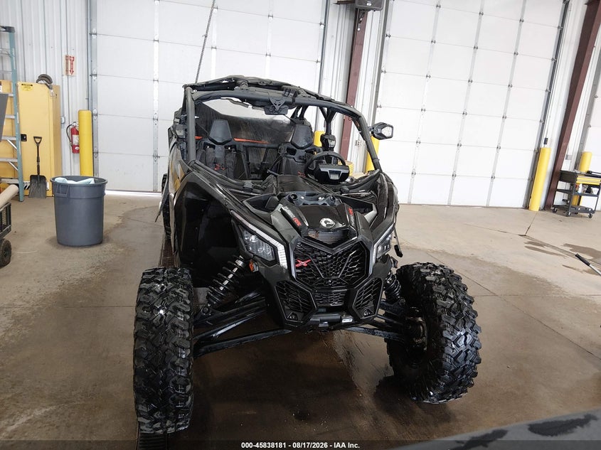 2025 CAN-AM MAVERICK X3 MAX auction photo 5