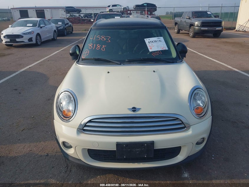 2014 MINI CLUBMAN auction photo 6