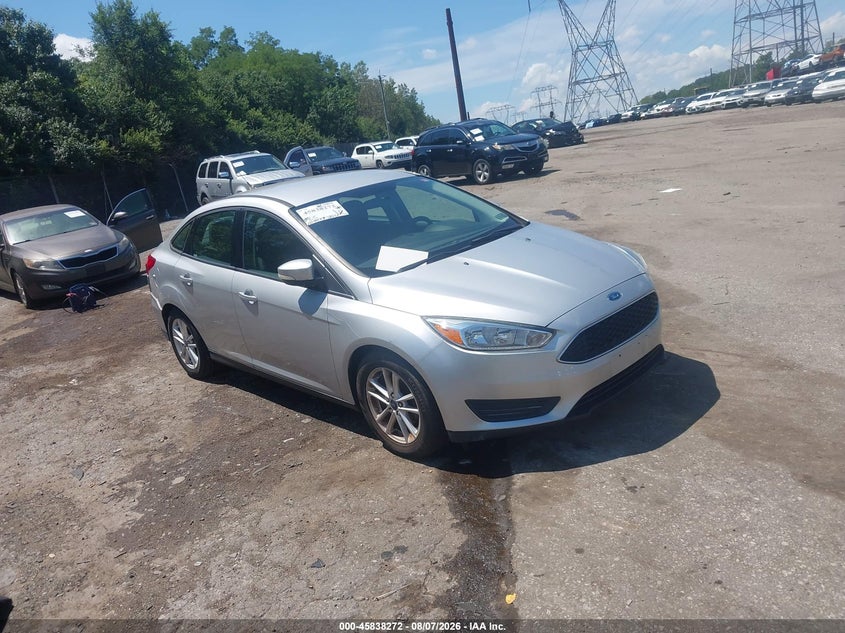 Vin: 1fadp3f24fl364958, lot: 46337180, ford focus se 2015 img_1