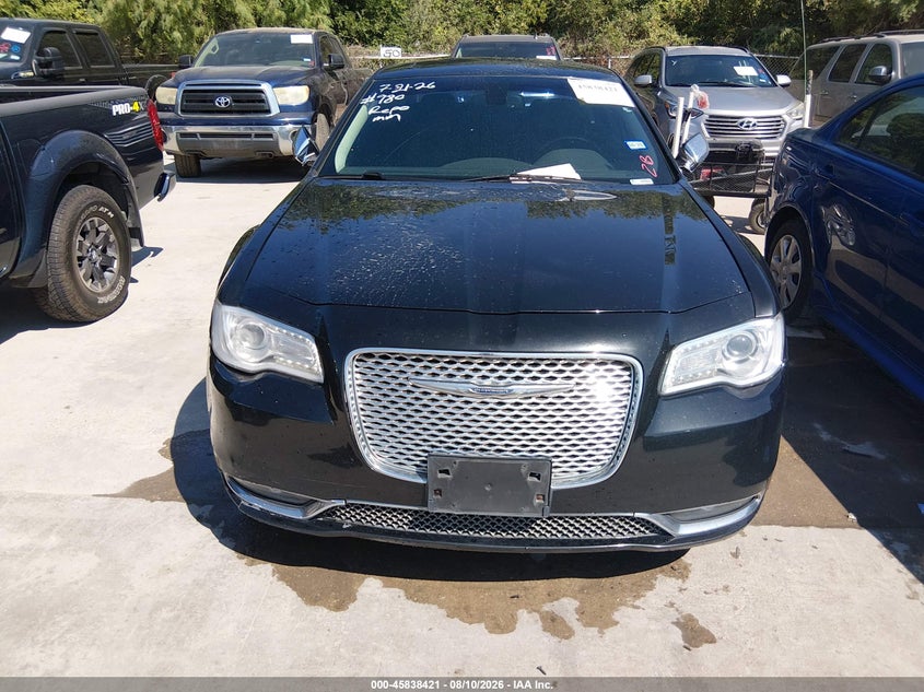 2016 CHRYSLER 300C auction photo 6